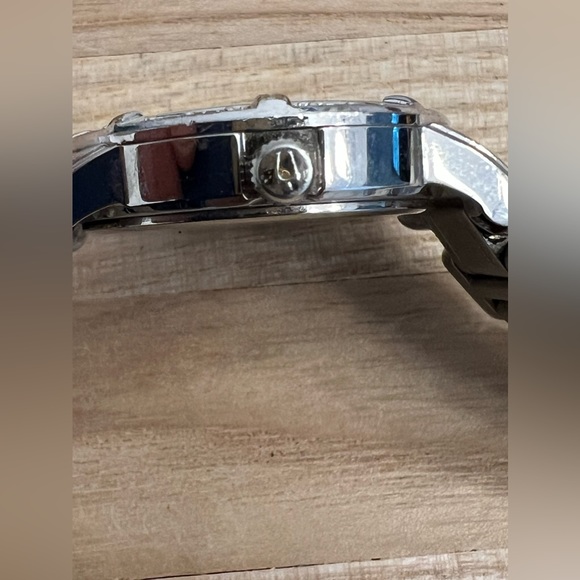 Bulova Ladies Watch Marine Star Genuine Diamonds White Pearl Dial 96R105 - Picture 10 of 14